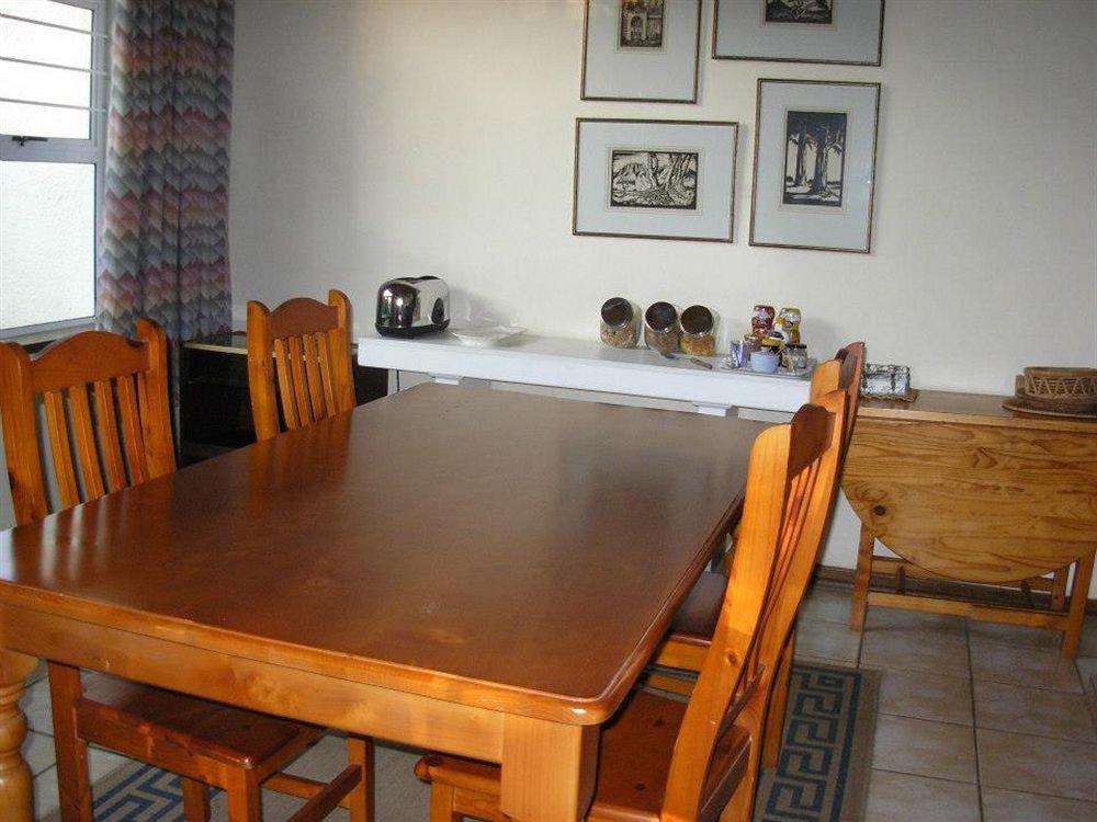 Liongate Bed And Breakfast Идънвейл Екстериор снимка