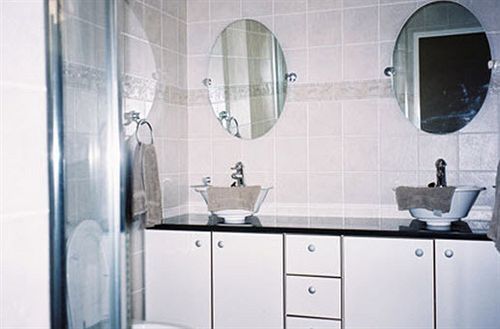 Liongate Bed And Breakfast Идънвейл Екстериор снимка